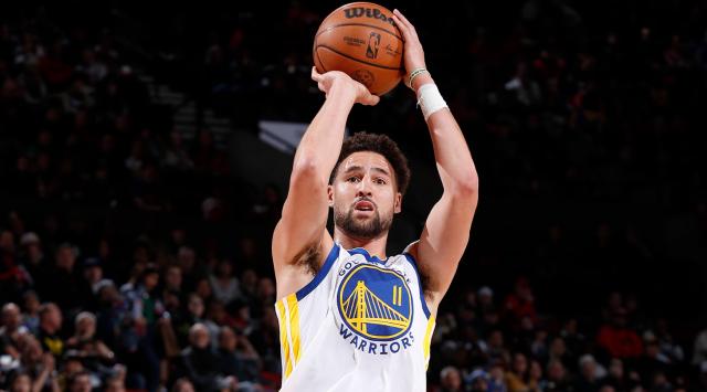 九游体育-库里低迷三分颗粒无收 为何科尔还能面露微笑？