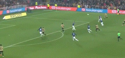 九游体育入口-【法甲】埃基蒂凯一度扳平 巴黎1比3客负朗斯遭首败