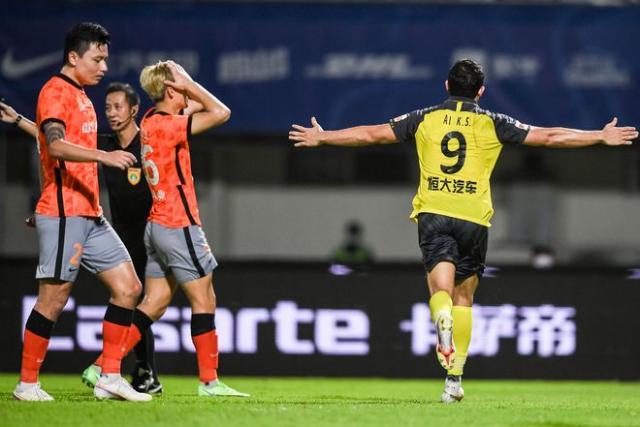 九游体育官网-新王在望？艾克森119球追平大羽 独享纪录仅差一球